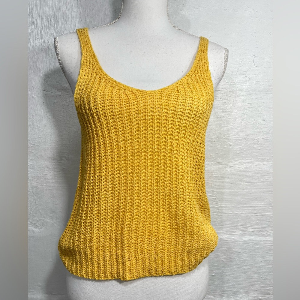 MOON & MADISON SWEATER TANK - Picture 8 of 13